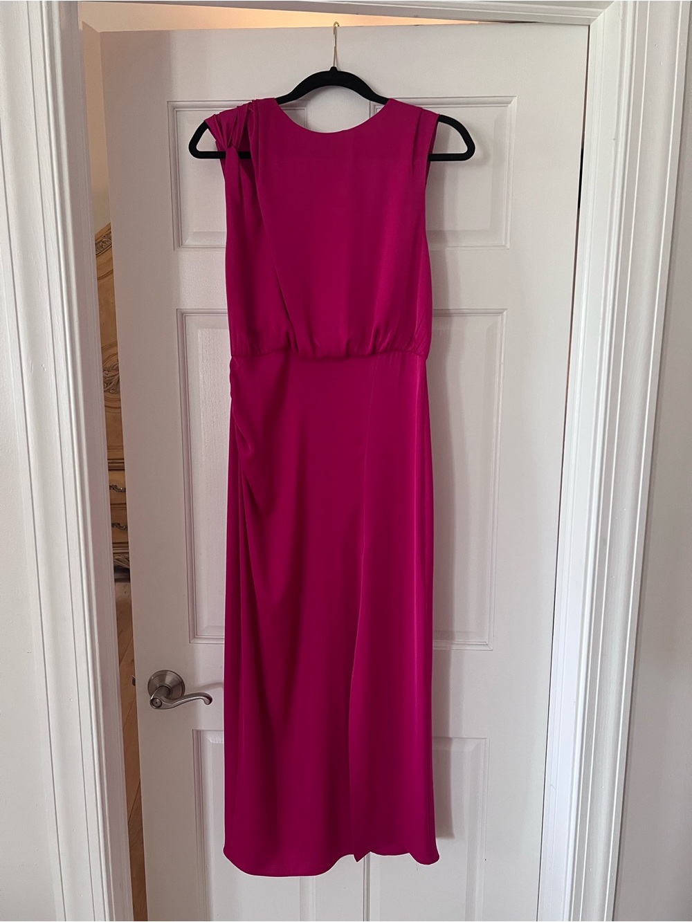 Zara Sleeveless Magenta Midi Dress